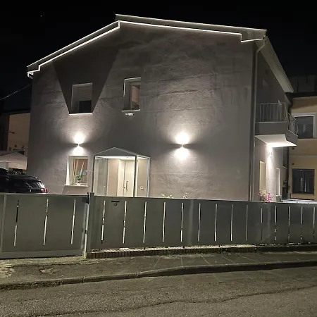 Urban Daisy * פונטה סן ג'ובאני